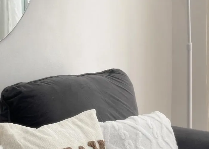 Bed & Breakfast Crashpad